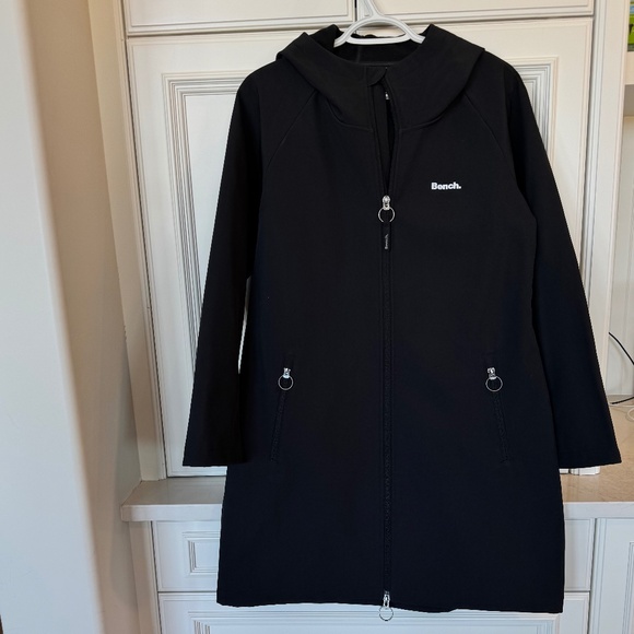 Bench Longline Softshell Hooded Jacket – Black (Women’s Medium) - Picture 1 of 2